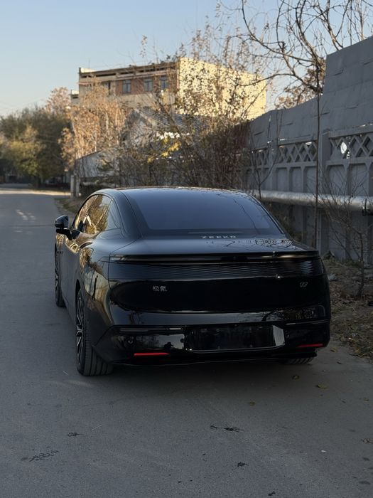 Zeekr 007 100kw 688 km