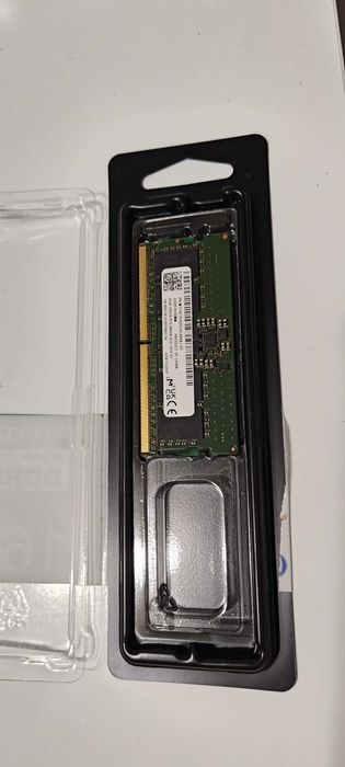 Продавам 2 броя RAM памет 8GB от лаптоп ASUS ROG Strix