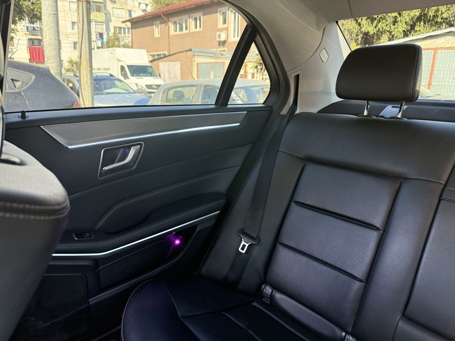 Mercedes E300 Bluetec Hybrid