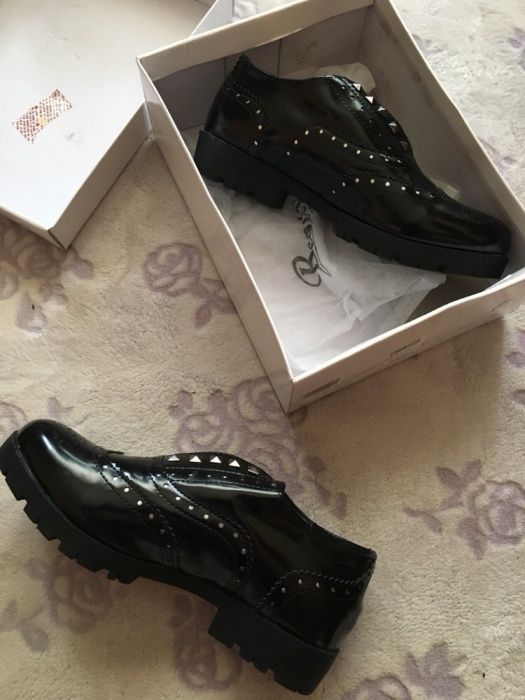 Дамски обувки