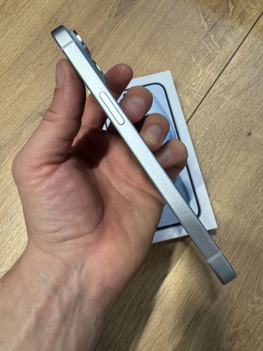 Apple iPhone 15 128Gb blue Neverlocked 93% battery