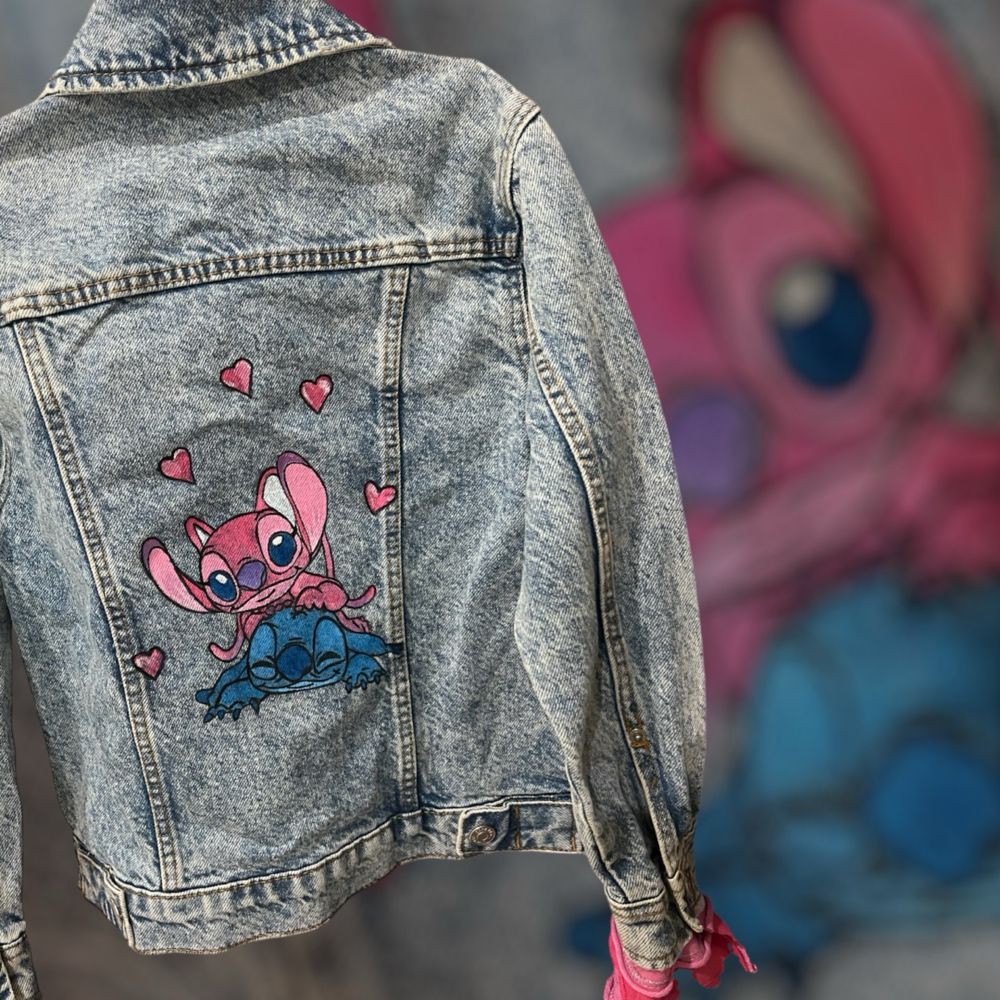 Дънково яке zara 110  ръчно рисувано Stitch (Lilo & Stitch)