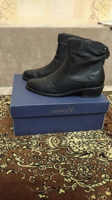 Срочно продам женские осенние ботинки немецкого производства