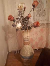 Продаю вазу с цветами