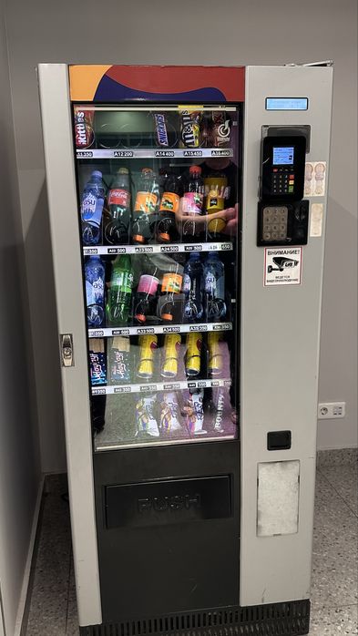 Продаю Вендинговый аппарат, Срочно !