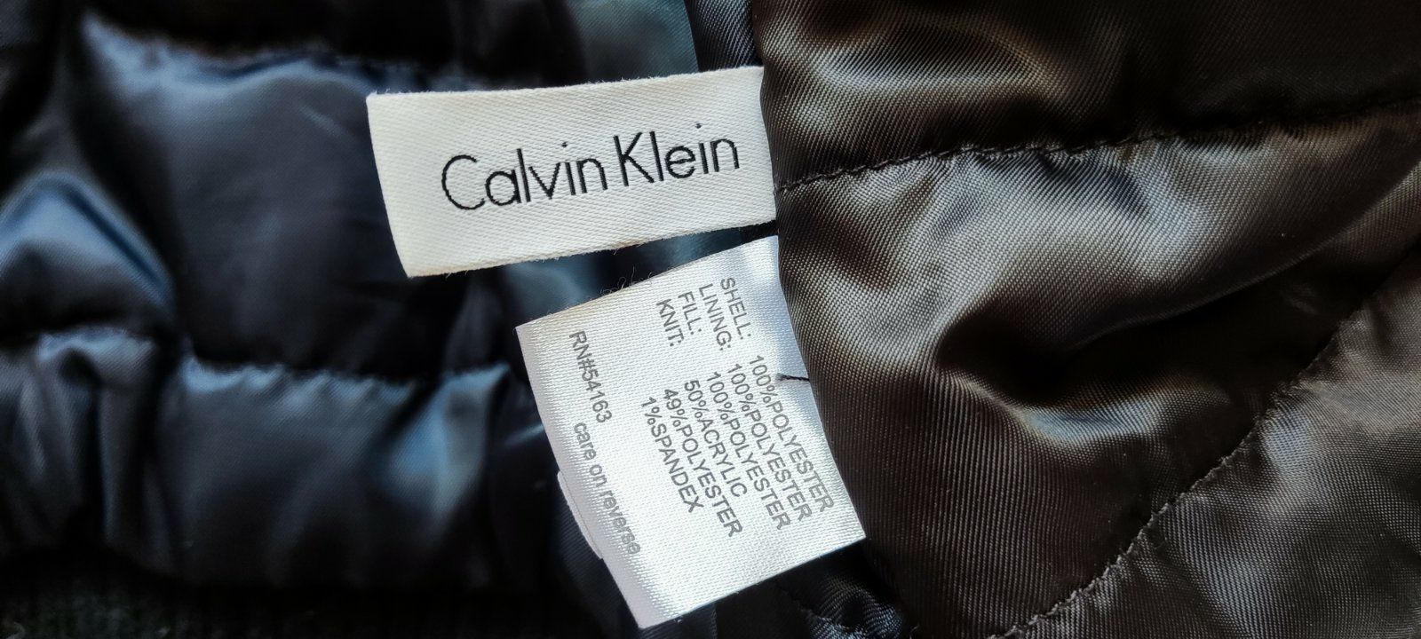 Мъжко,зимно,водоустойчиво, оригинално яке на Calvin Klein - размер L!