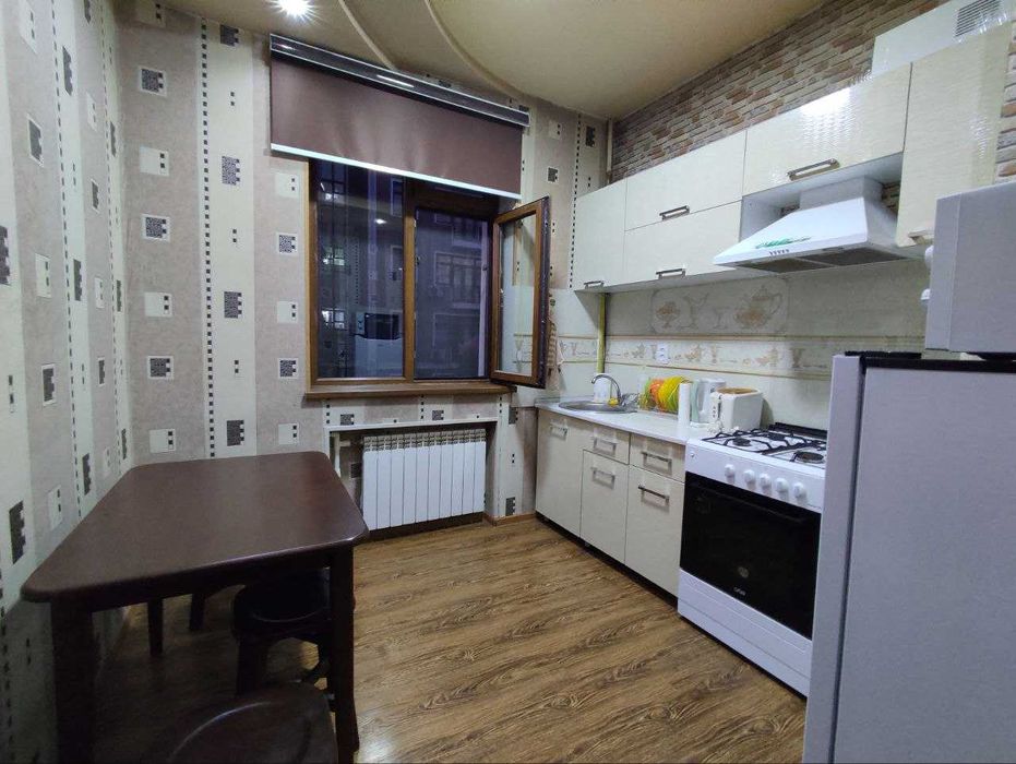 Продается 3 комнатная квартира в ЖК "Замок Счастья". Юнусабад 17 кв