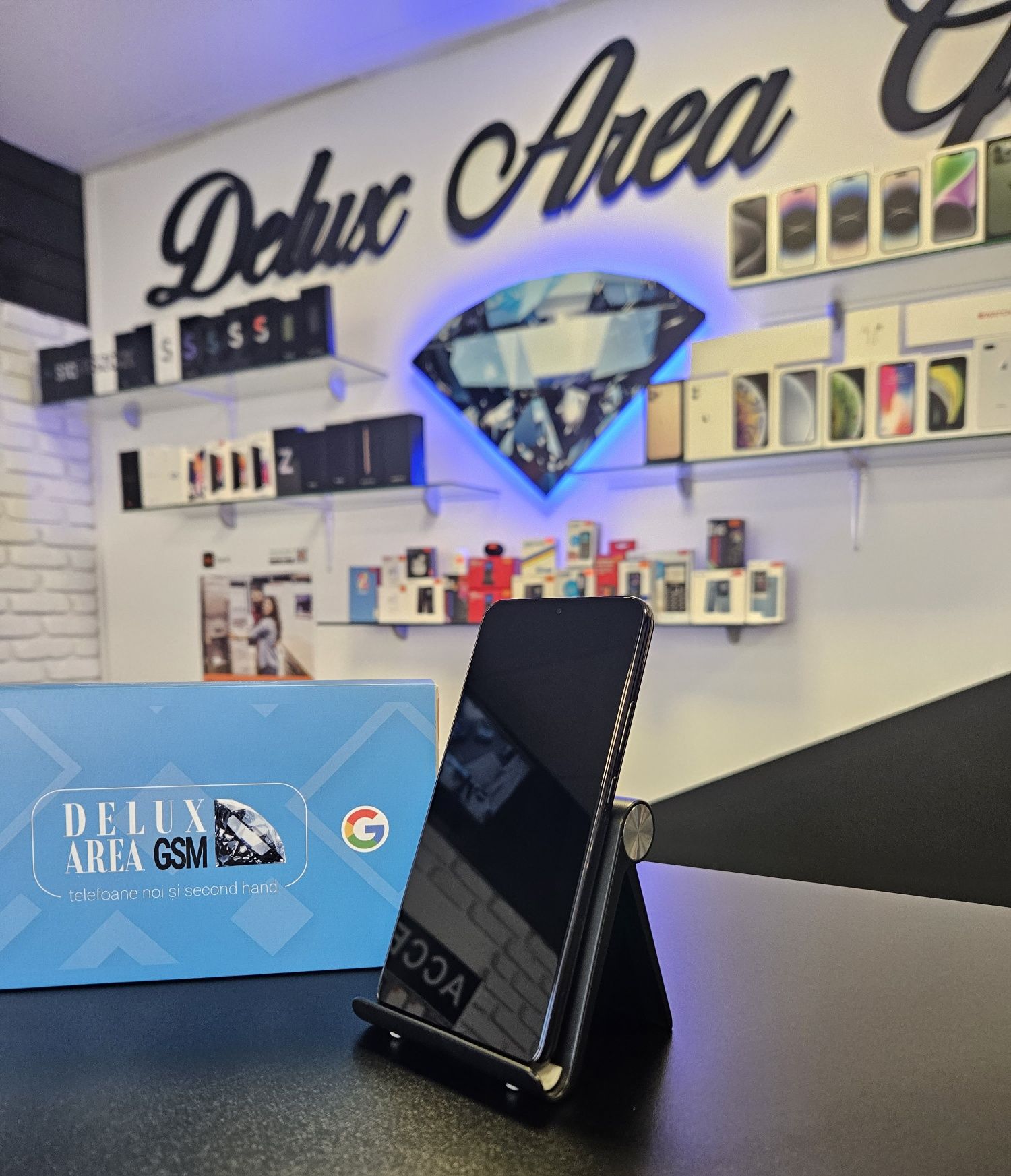 Samsung S22 / Black / DeluxGSM