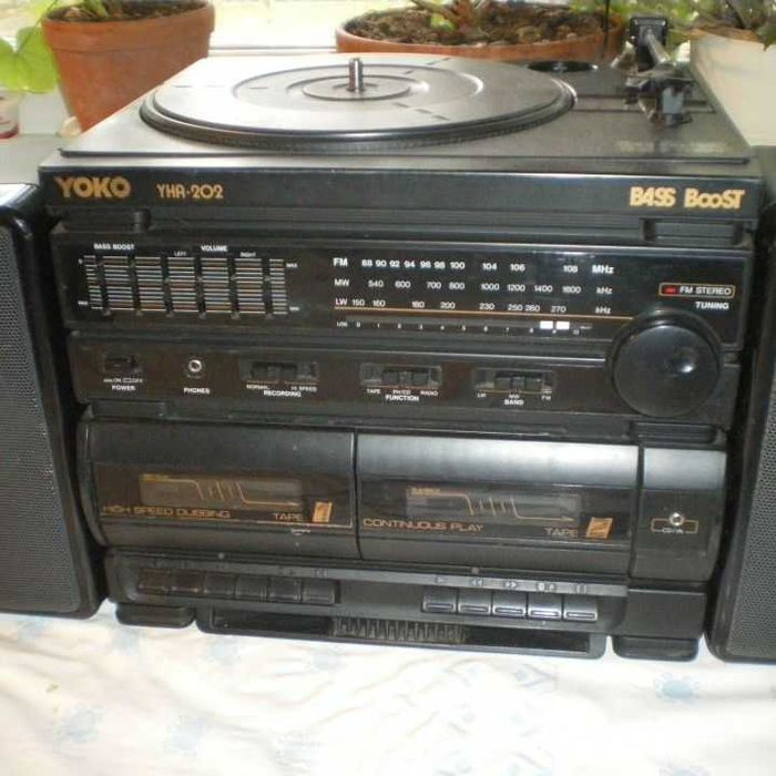 Combina muzicala cu picup vintage