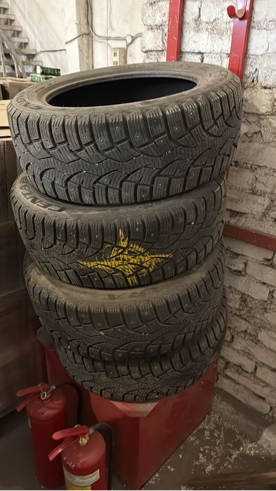 Продам резину в отличном состояний