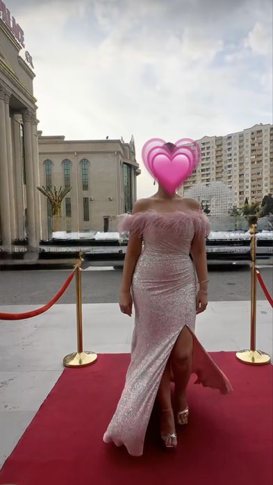 Вечернее платье