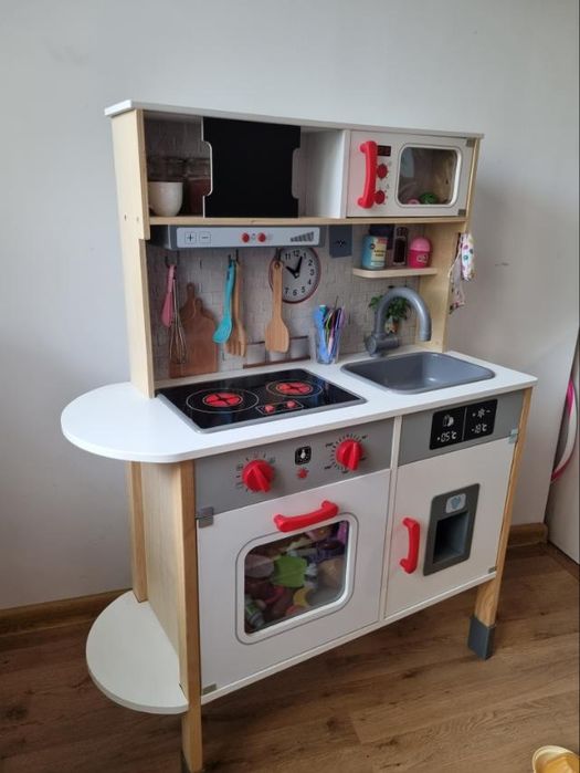 Детска кухня с подарък