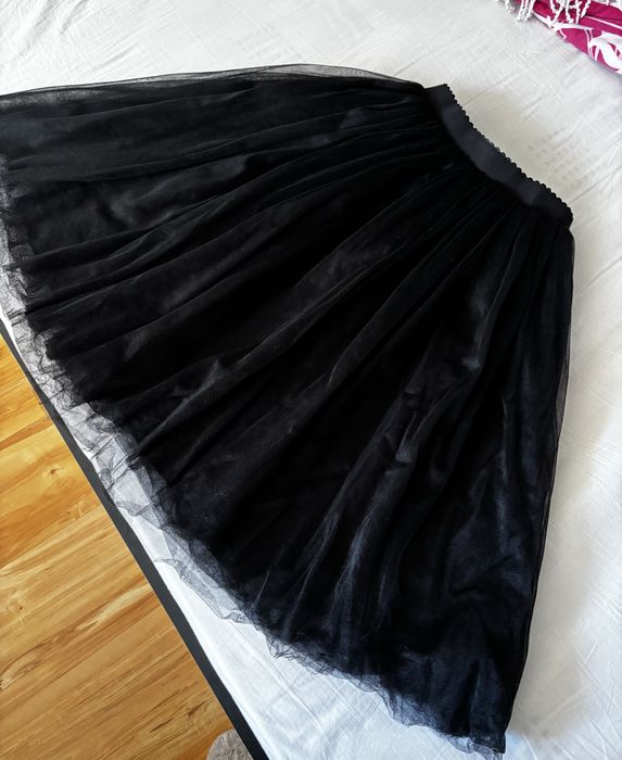 Черна тюлена пола