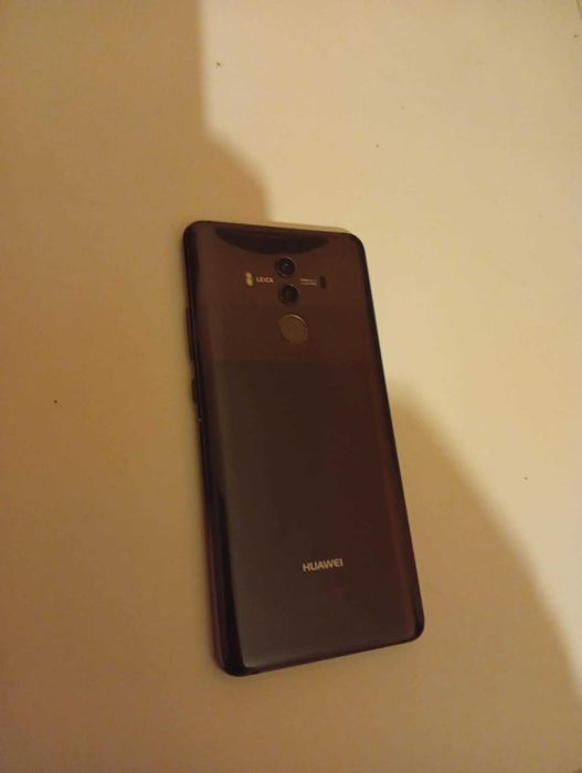 Salut ofer la schimb 2 telefoane in schimb la un iphone 12 pro /12