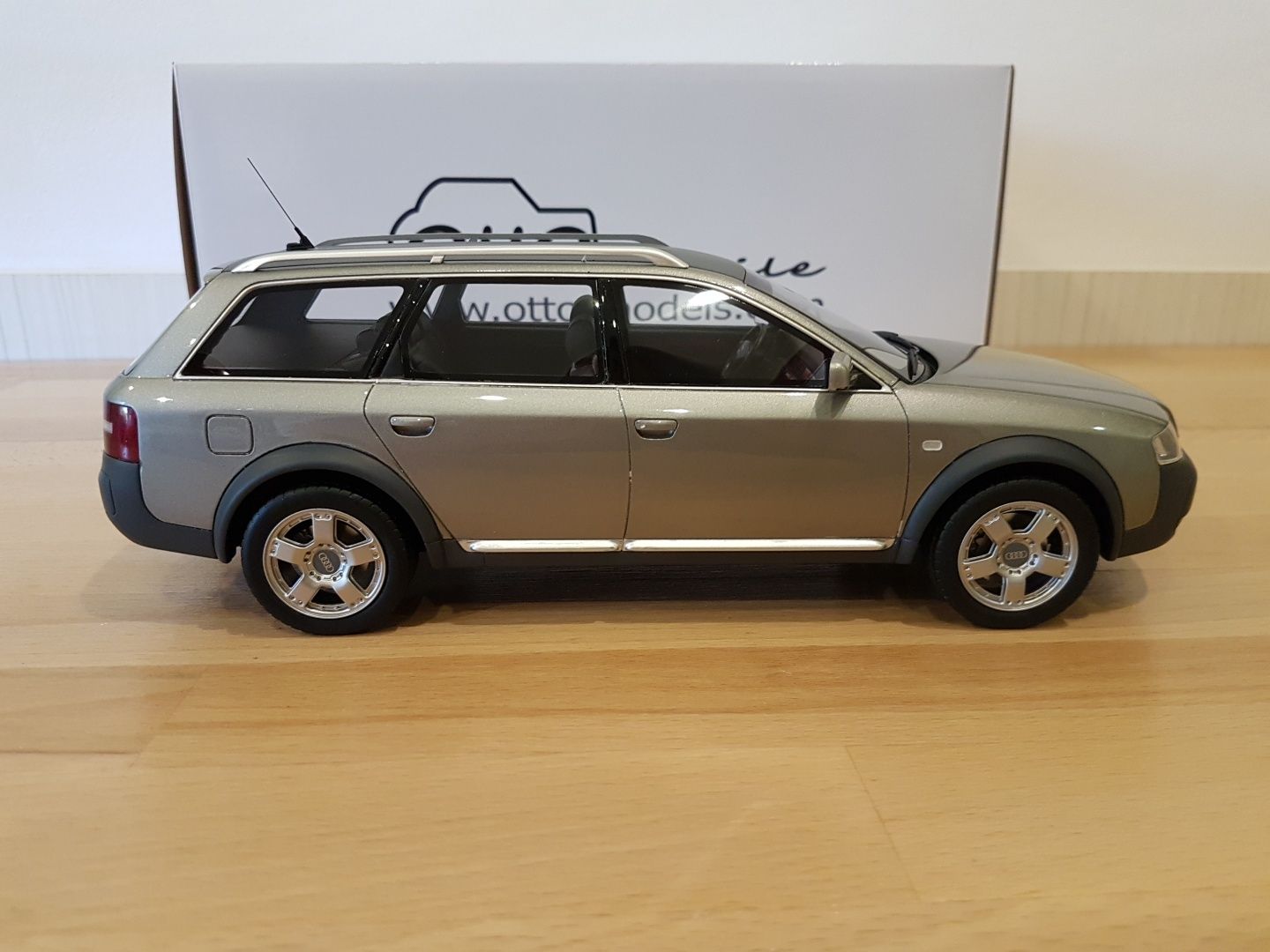 Macheta Audi A6 Allroad ,1/18,Otto-Models/Ottomobile