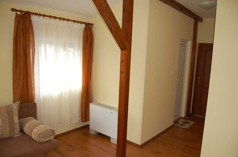 Продавам Къща -къща за гости