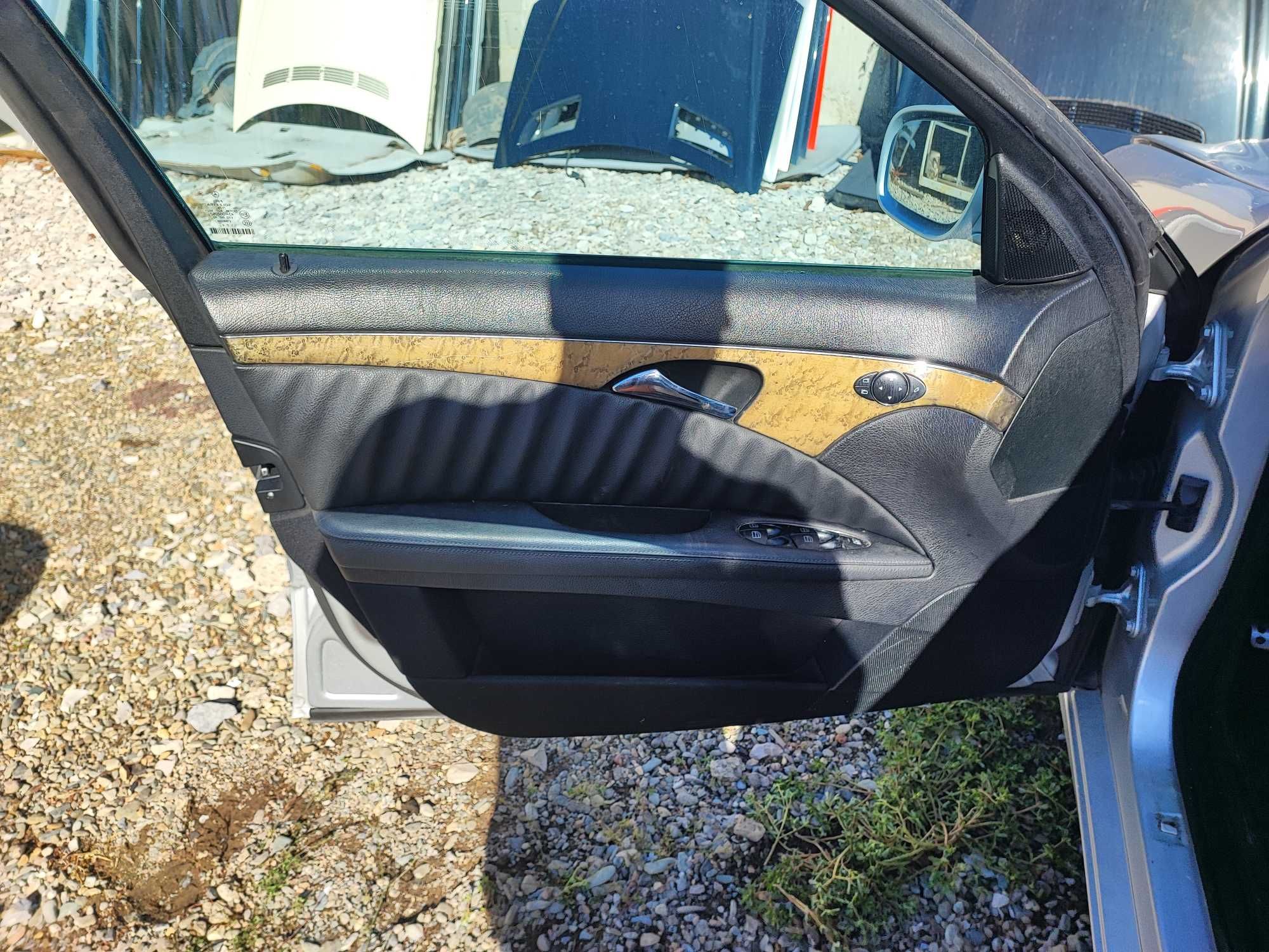 Мерцедес W211 E 320 CDI 224 коня На Части