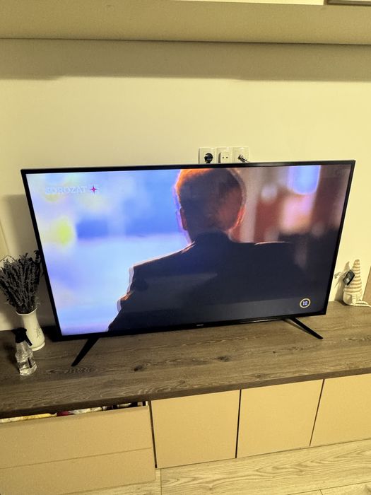 Vand televizor smart  samsung