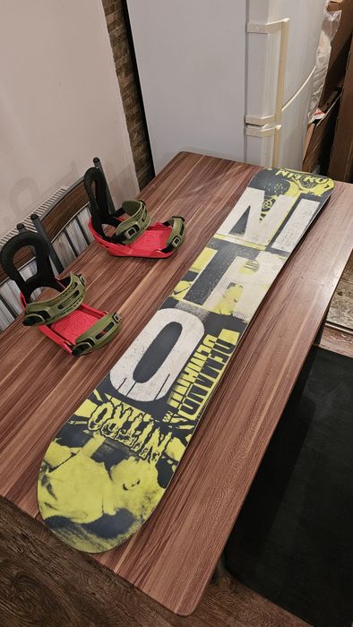 Placa Snowboard Nitro Demand 146 cu legaturi Switchback M