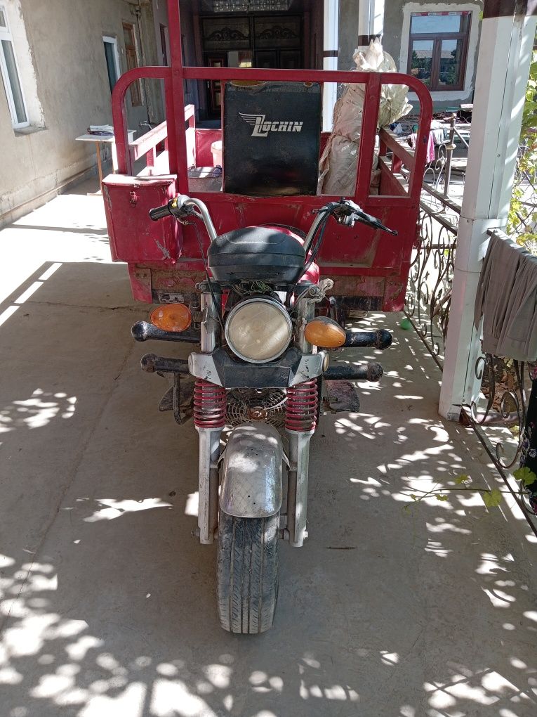 Mototsikl sotildi holati yaxshi
