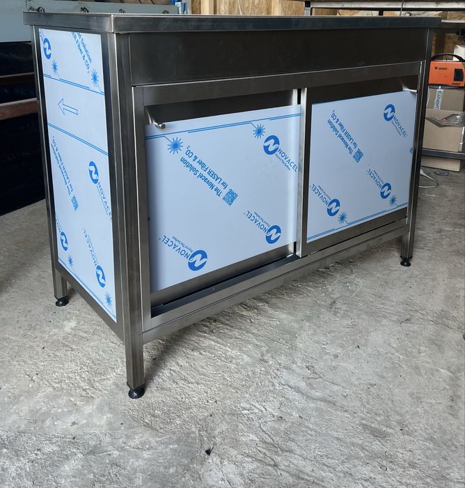 Mobilier inox, Hota inox, Masa inox,