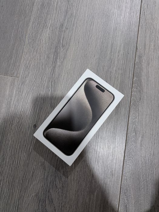 iPhone 15 pro 128 gb