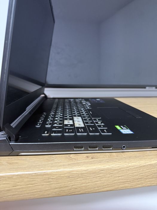 Laptop gaming asus rog strix