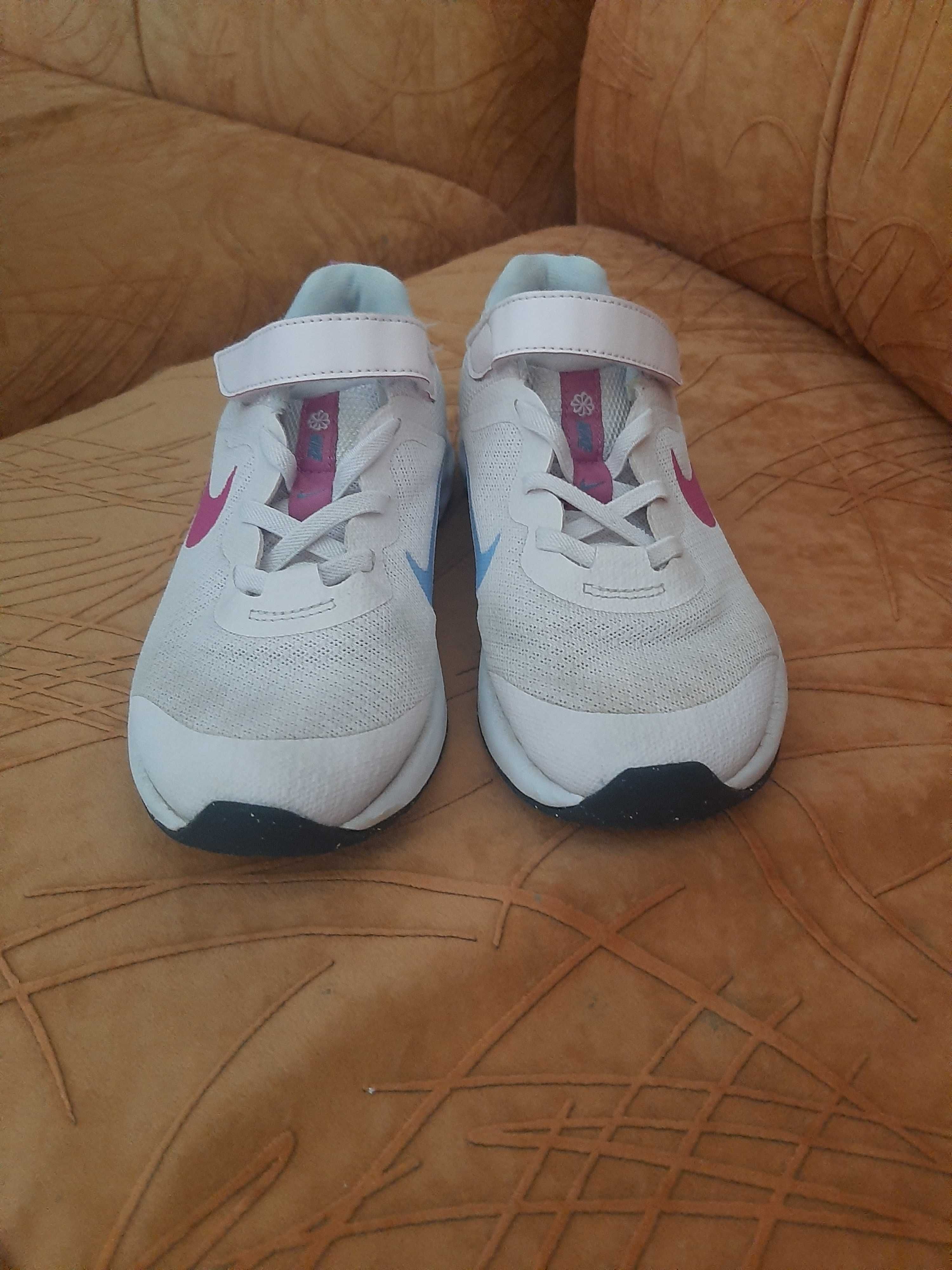 Маратонки Nike размер 32