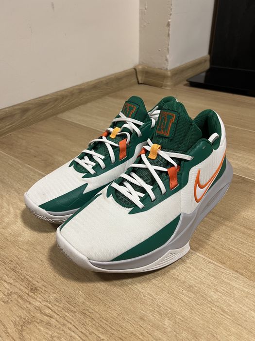 Маратонки nike 44 номер