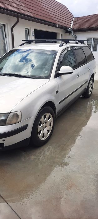 Vând pasat 1 9 tdi an 2000 în stare foarte bună de funcționare acte zi