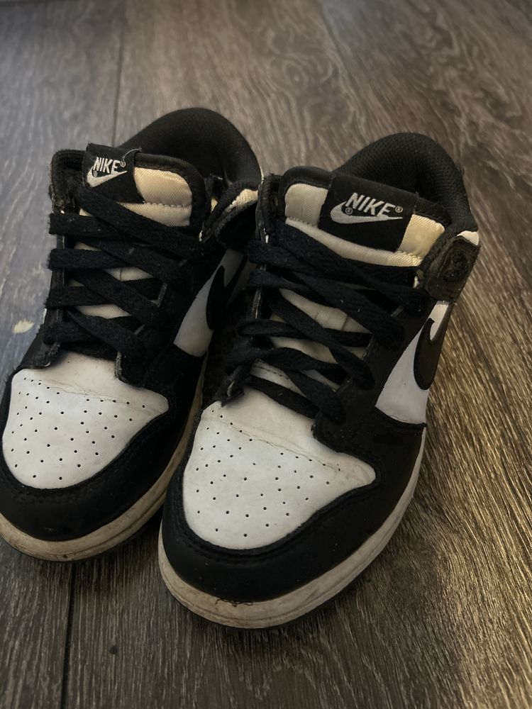 Nike dunk Panda low,marime 33.5