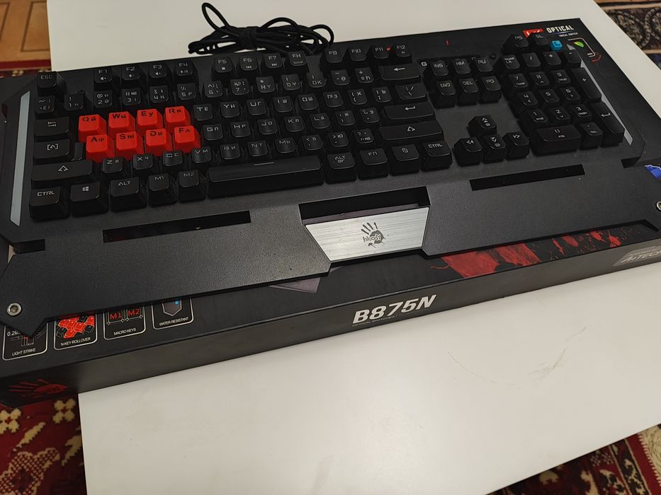 Продам клавиатуру Bloody B875N