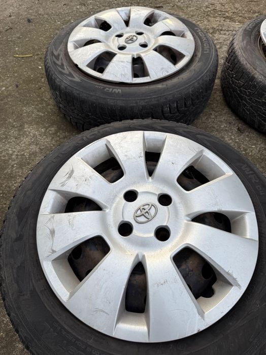 Jante 15 Toyota Yaris - caciucuri iarna incluse