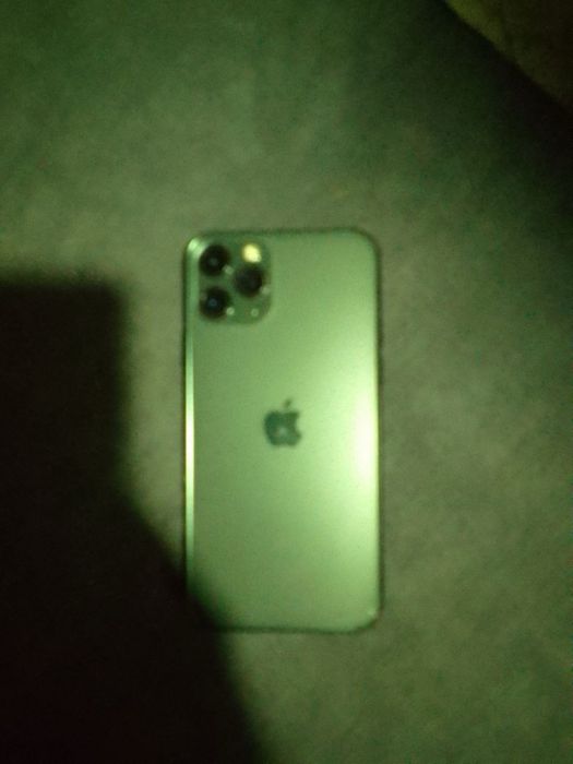 Iphone 11  идеал