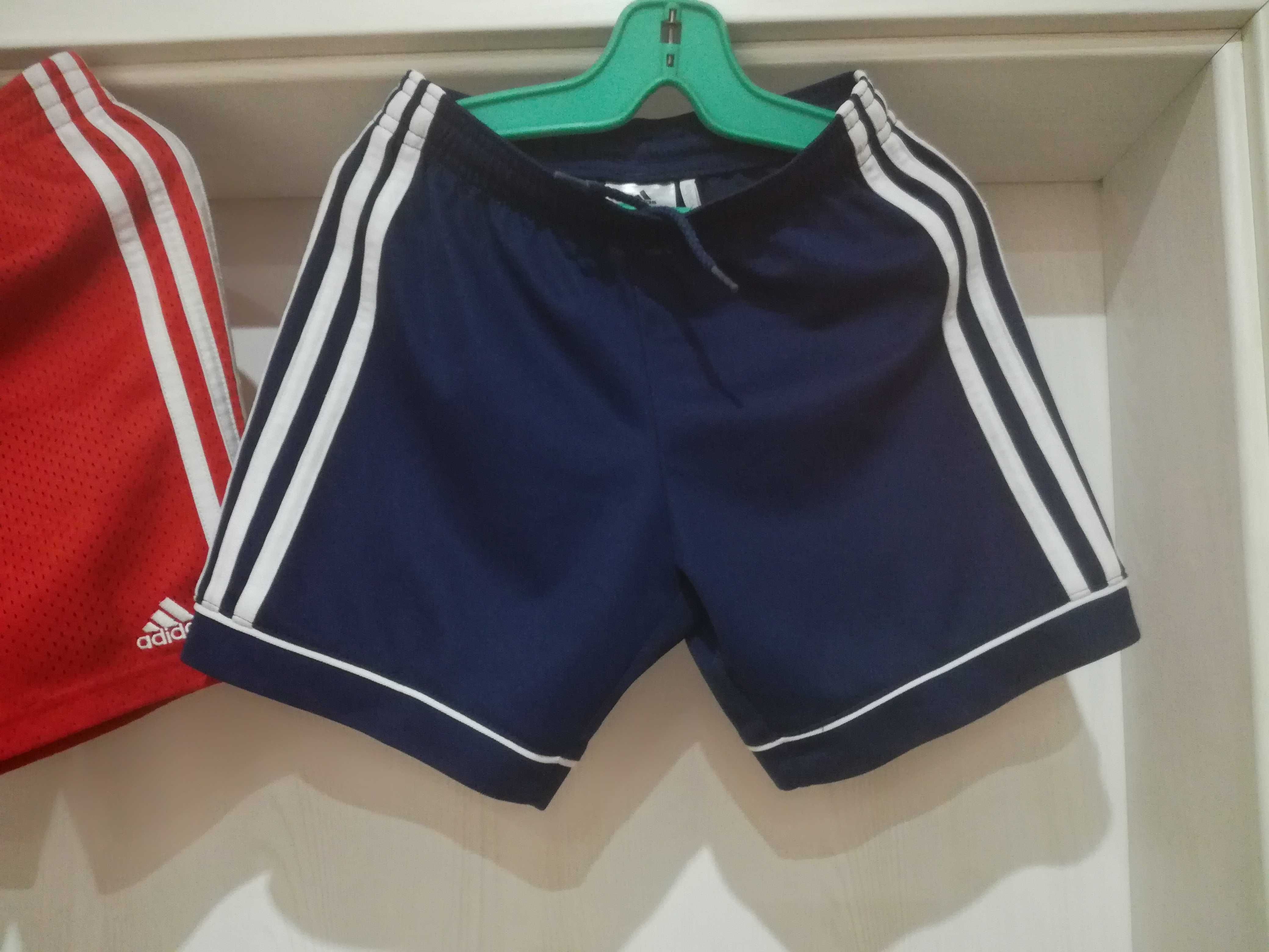 Оригинални детски къси панталонки Adidas 5, 6, 7г