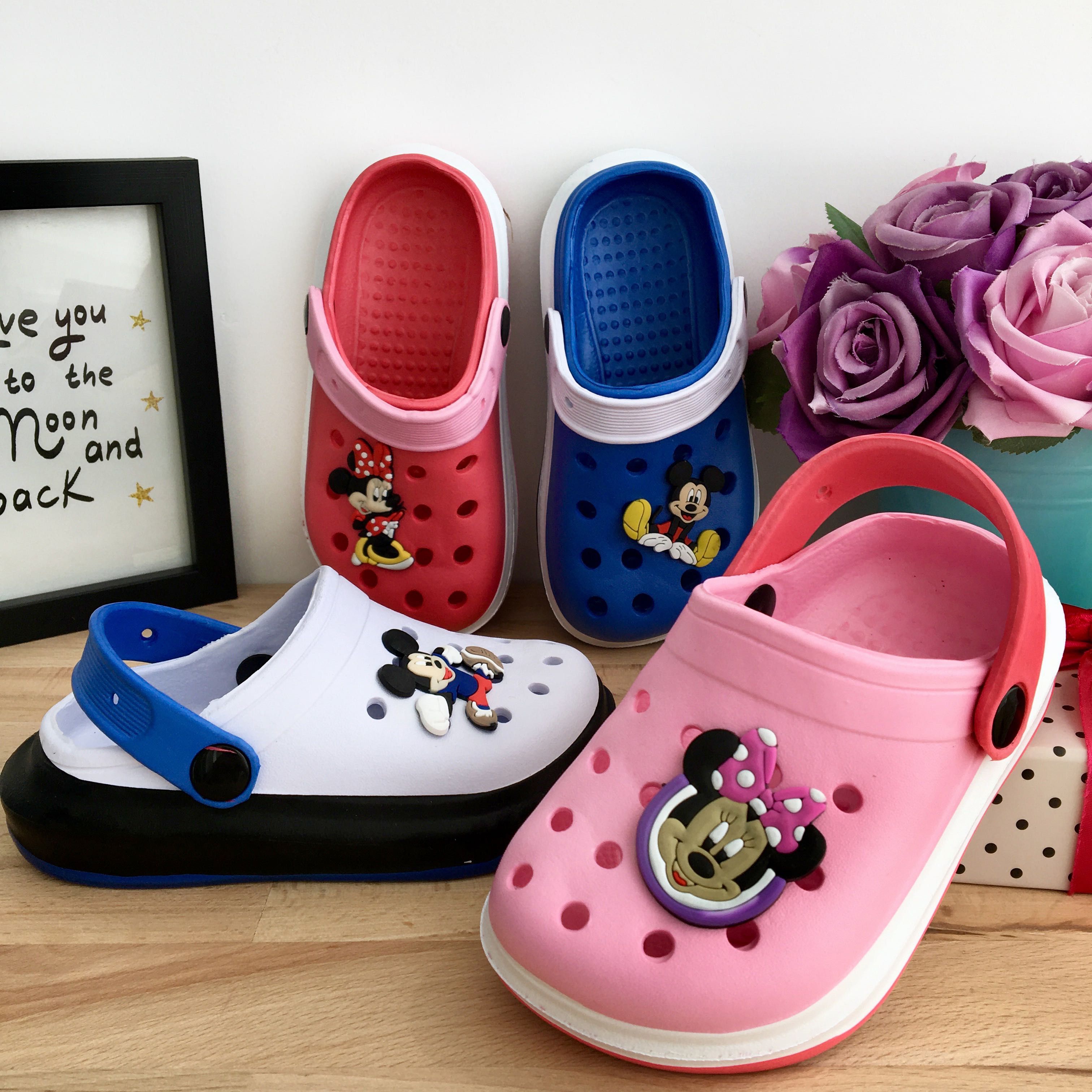 Papuci f usori stil crocs albastri roz cu Mickey Minnie 24 25 26 27 28