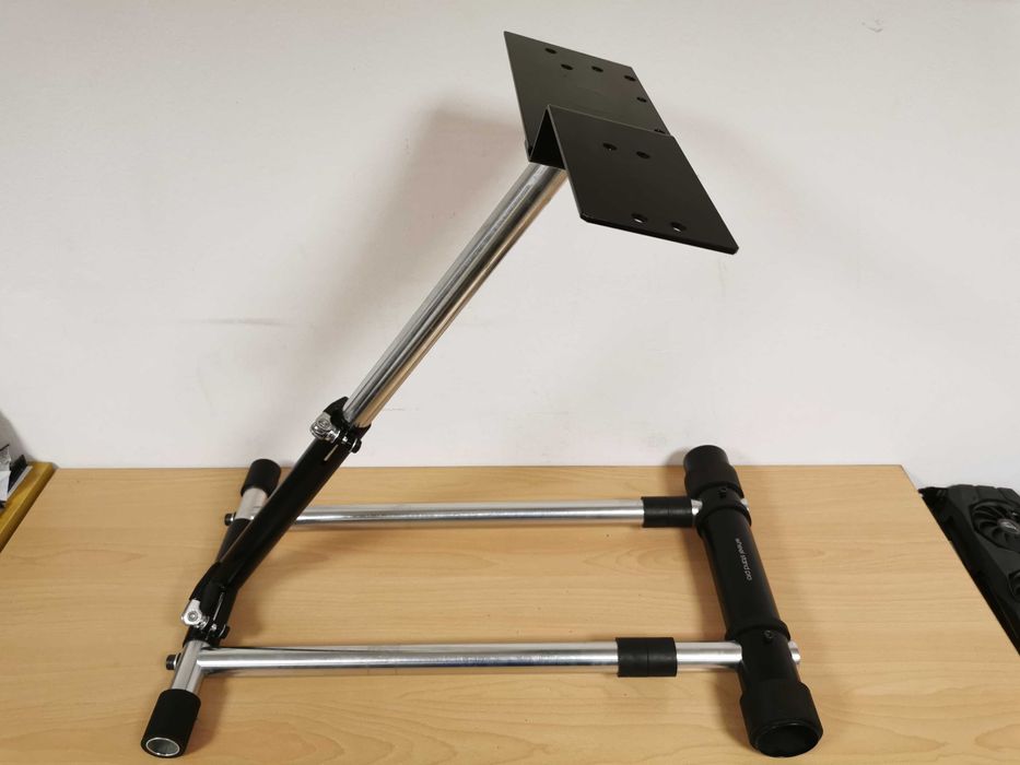 Wheel Stand Pro стойка за волан, педали, скоростен лост