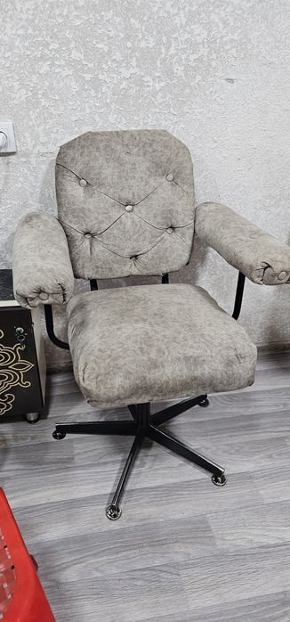 Кресло для парикмахерской