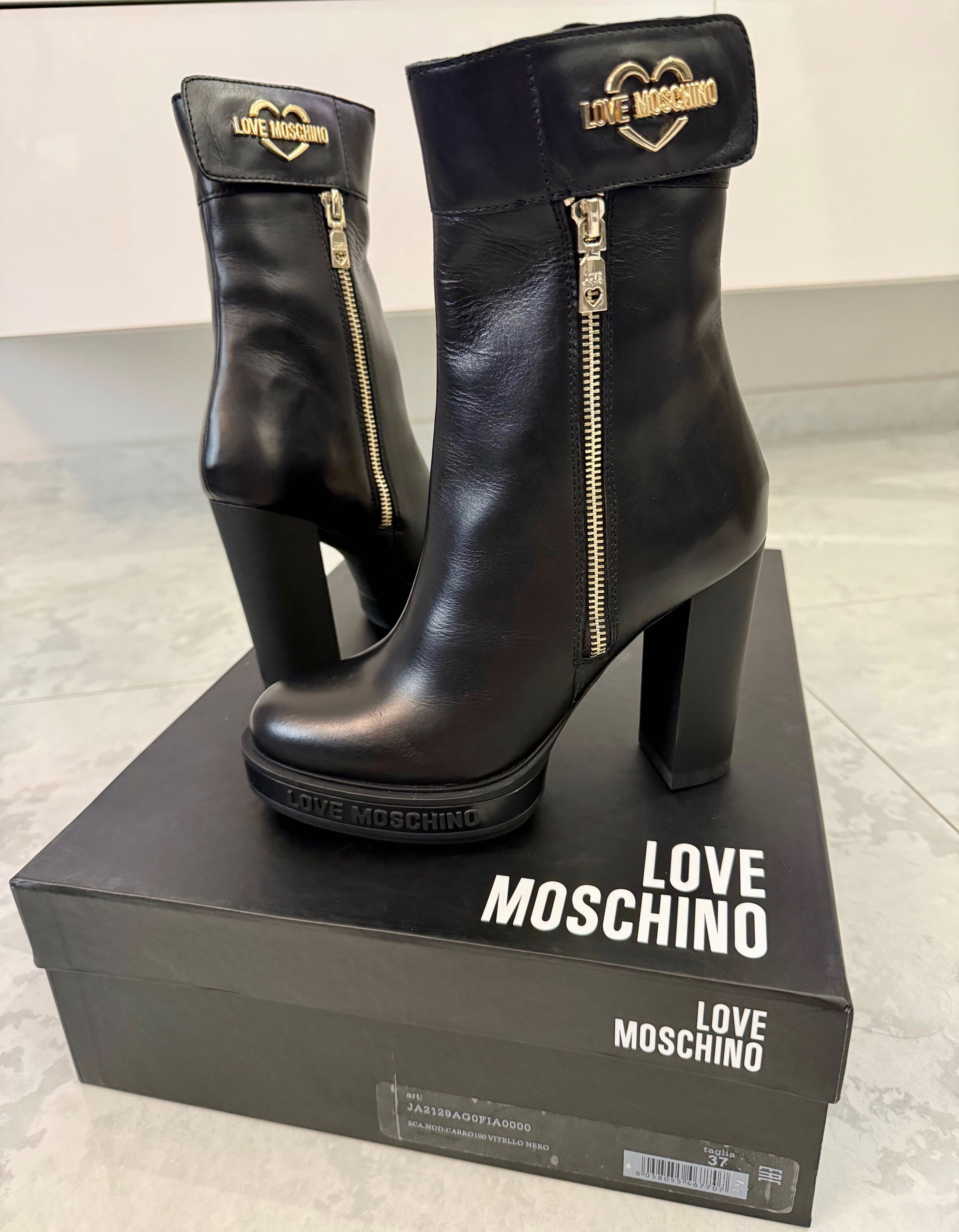 Оригинални кожени боти Love Moschino, НОВИ с кутия