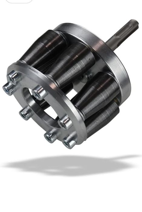 Чисто нов разширител на водосточна тръба Ф100