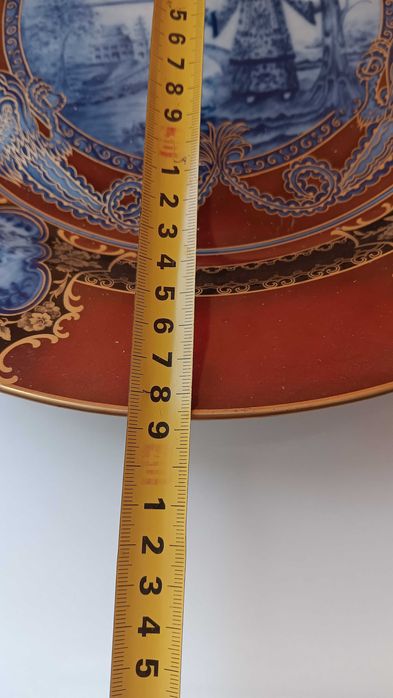 Красива, голяма чиния, диаметър 39 см