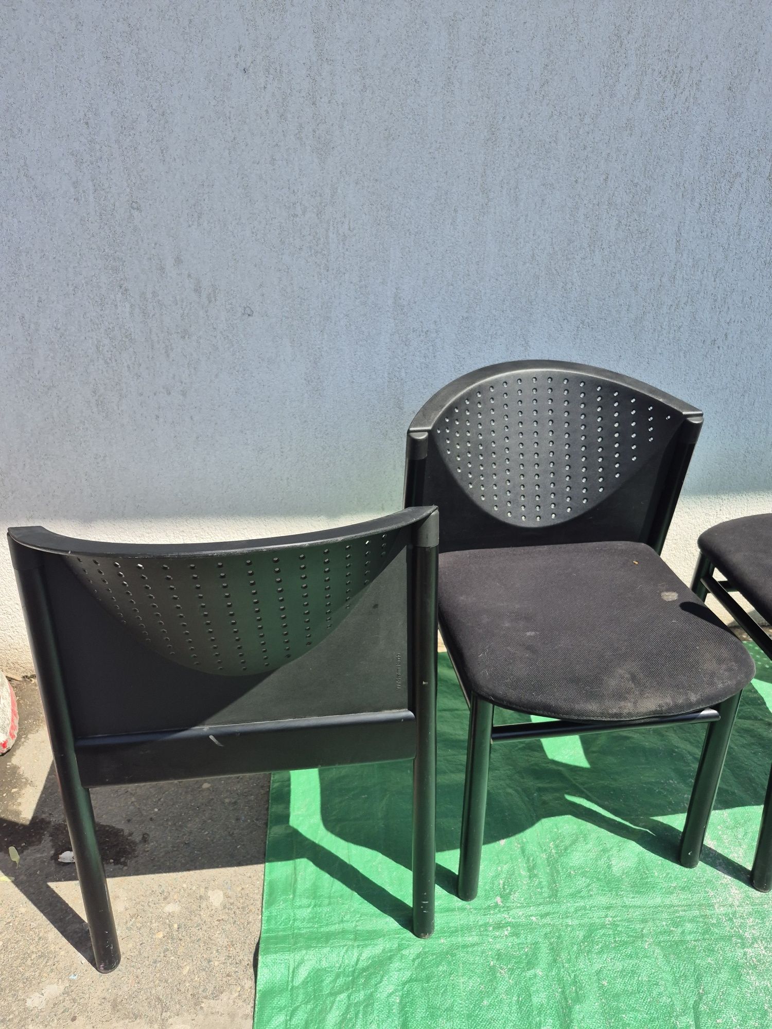 Vând 4 Scaune ideale pentru Bucatarie,living&terasă acoperita (balcon)
