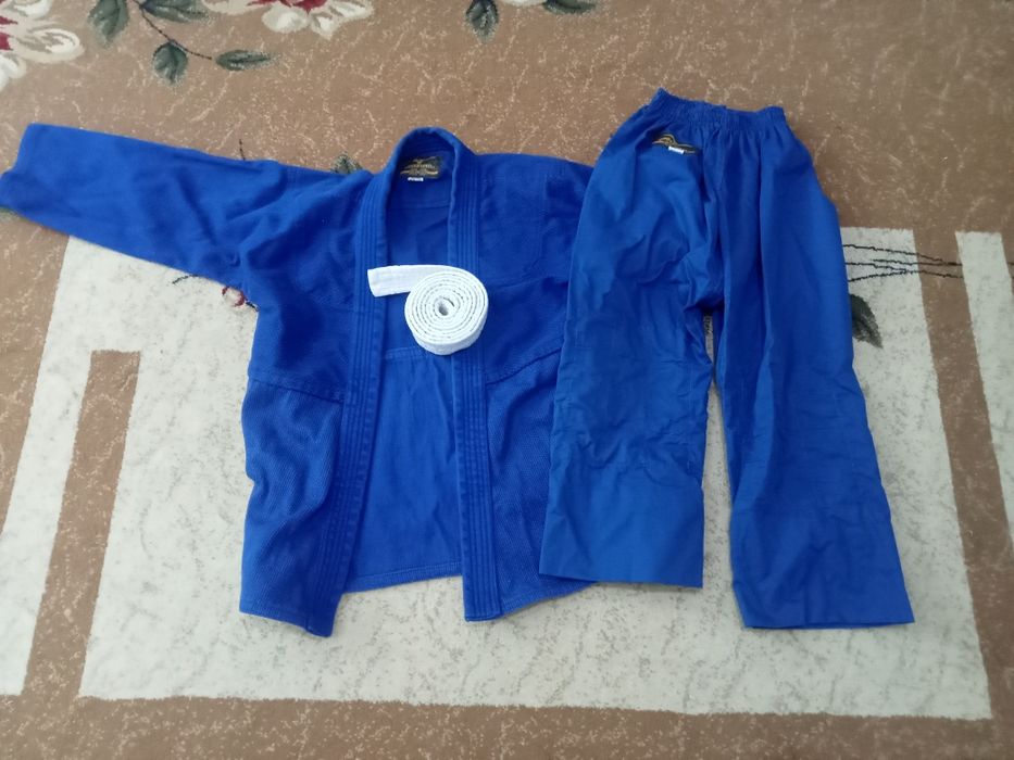 Кимоно Мизуно,практический новый ,