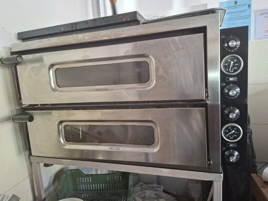 Cuptor pizza 380V profesional , masa de lucru granit, vitrine rece/ ca