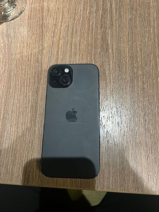 Vand Iphone 15 utlizat
