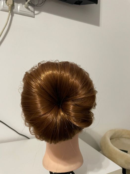 Ofer servicii de coafat sau aranjat