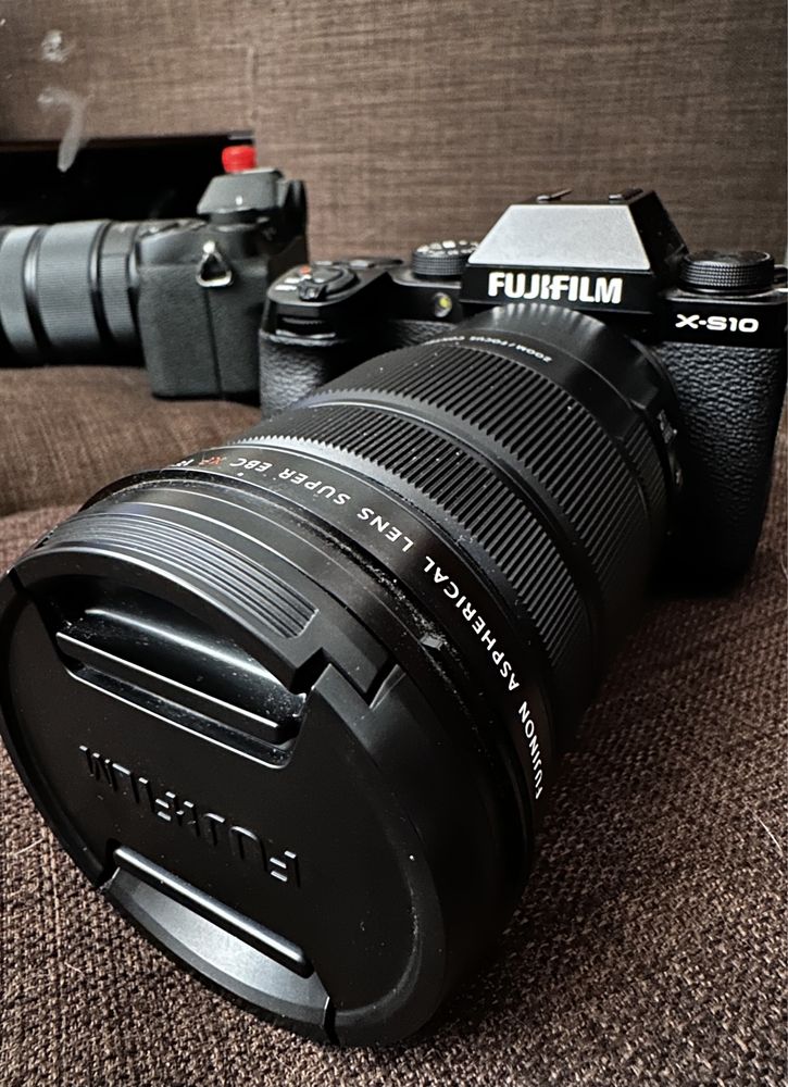 Продаю камеру Fujifilm X-S10