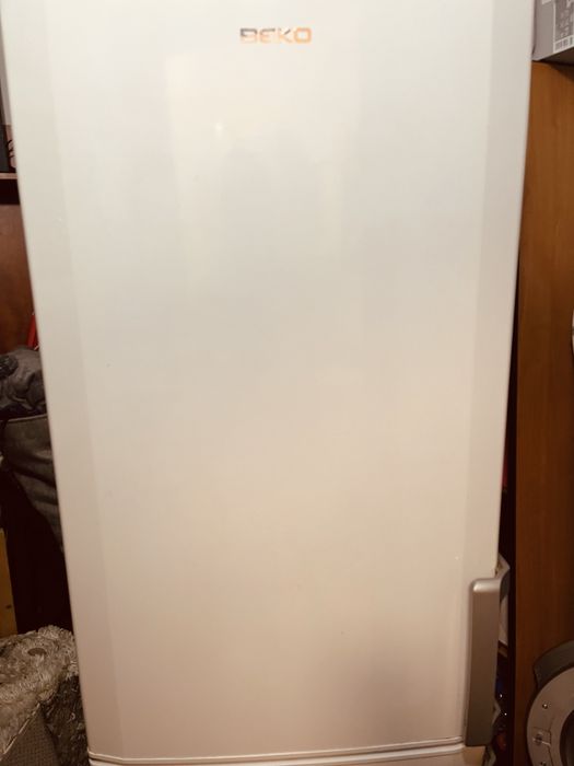 Хладилник Беко 186 см. с долен фризер