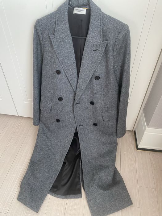 Пальто новое не ношенное демисезонное