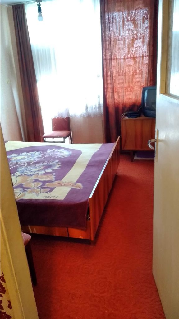 Продава се Тристаен апартамент в Кърджали, Център - 100 кв.м за 990 €/кв.м - Снимка #3